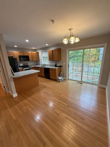 $3,300 | 16 Centennial Drive, Dover, NH 03820