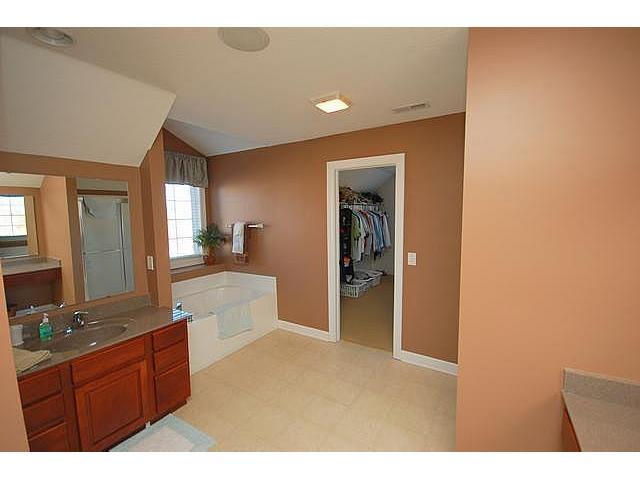 12304 Wolverton Way Fishers, IN 46037 - Photo 13 of 24 Gallery Image 13