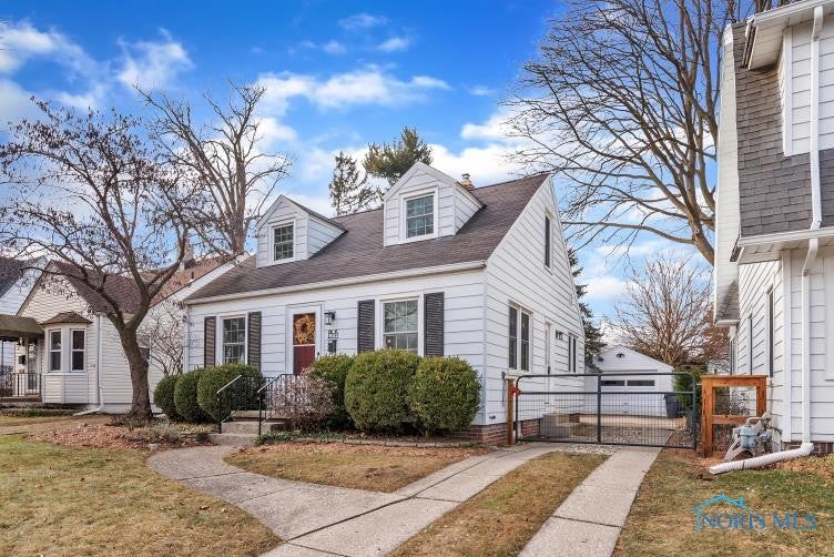 3747 Sherbrooke Road Toledo, OH 43613 - Photo 6 of 45 Gallery Image 6