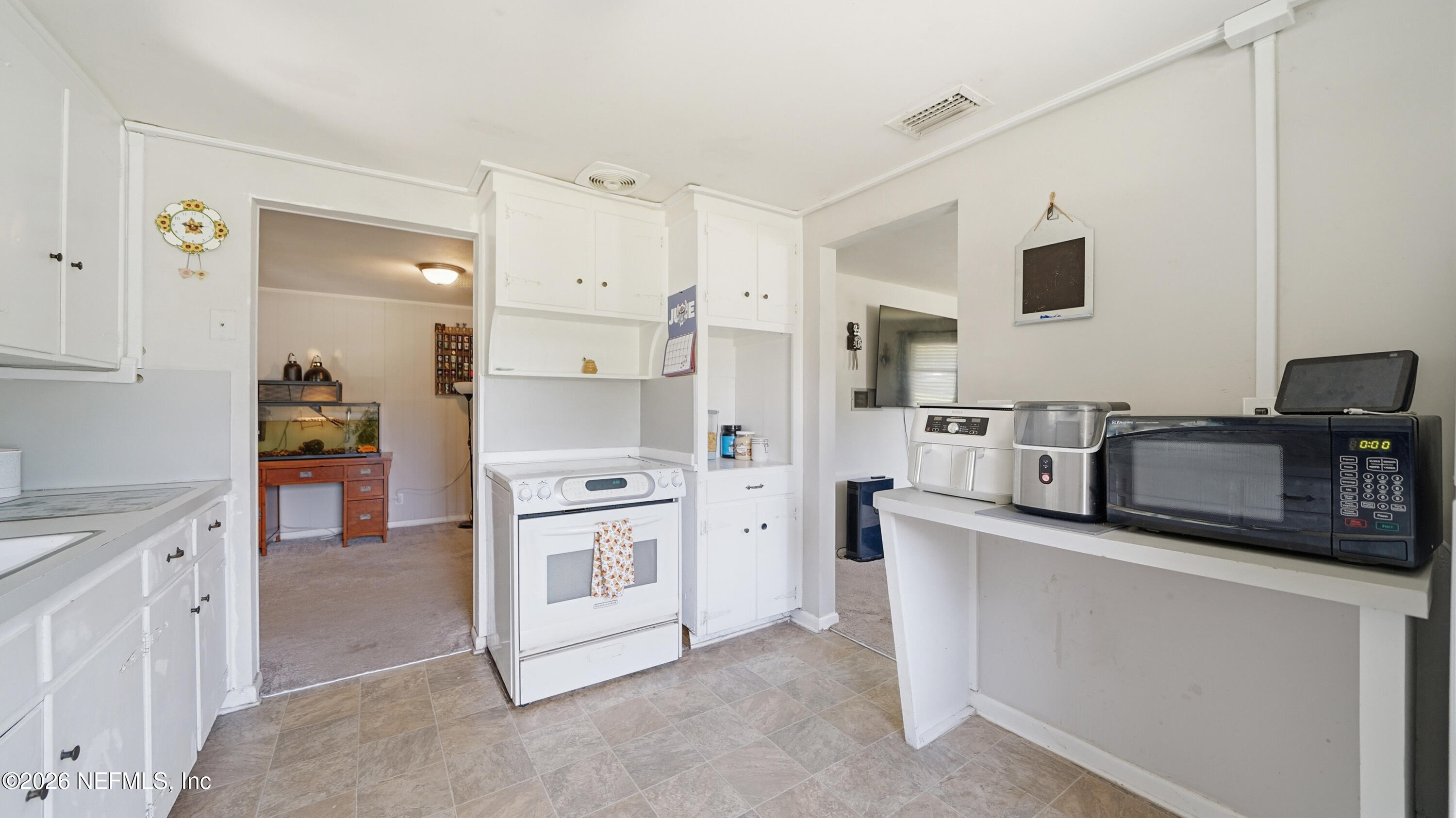 5563 Tampico Road Jacksonville, FL 32244 - Photo 7 of 30 5563 Tampico Rd-7