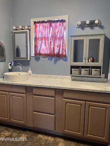 $324,900 | 16 Tucker Lane, Yerington, NV 89447