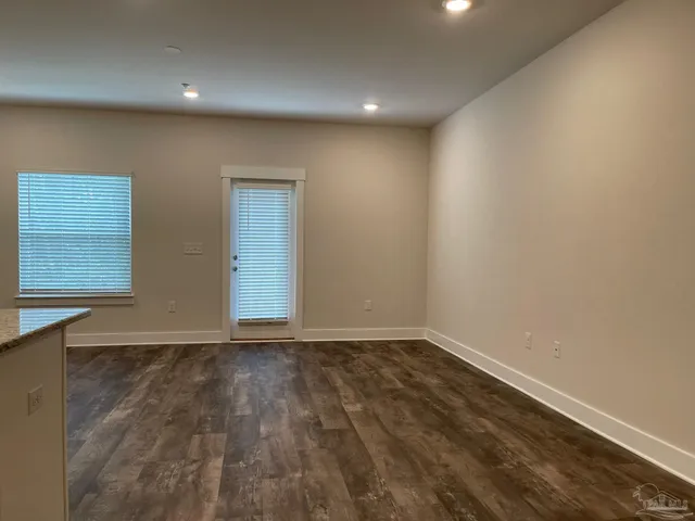 $1,800 | 1650 Iroquois Court, Pensacola, FL 32534