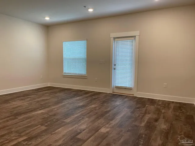 $1,800 | 1650 Iroquois Court, Pensacola, FL 32534