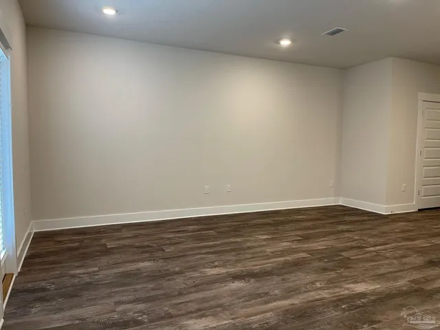 $1,800 | 1650 Iroquois Court, Pensacola, FL 32534