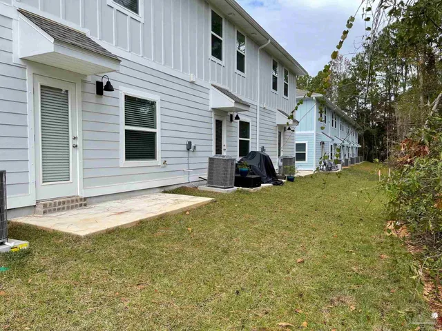 $1,800 | 1650 Iroquois Court, Pensacola, FL 32534