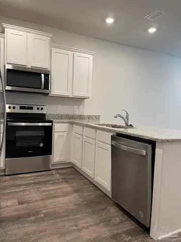 $1,800 | 1650 Iroquois Court, Pensacola, FL 32534