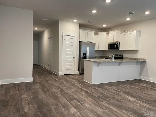 $1,800 | 1650 Iroquois Court, Pensacola, FL 32534