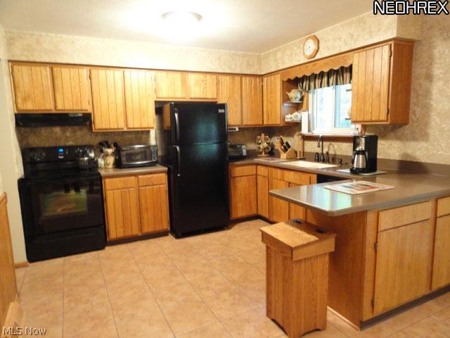 2055 Maplewood Road Stow, OH 44224 - Photo 2 of 25