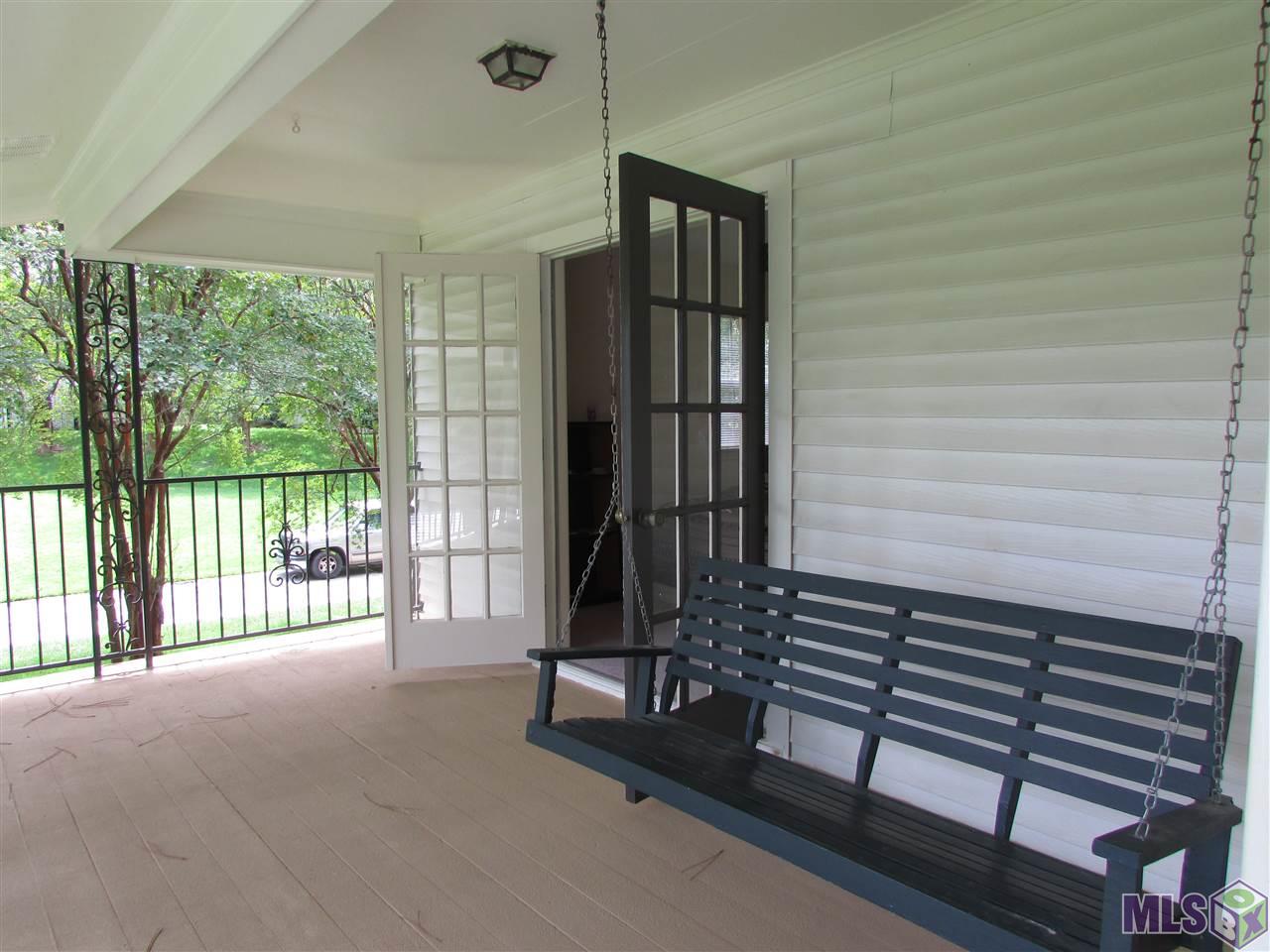 845 Diron Circle Baton Rouge, LA 70810 - Photo 16 of 17 Balcony Swing
