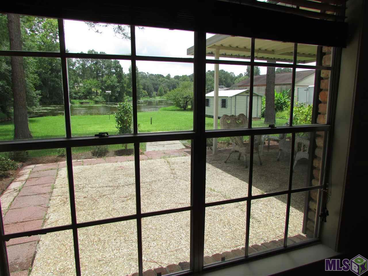 845 Diron Circle Baton Rouge, LA 70810 - Photo 7 of 17 Lakefront View