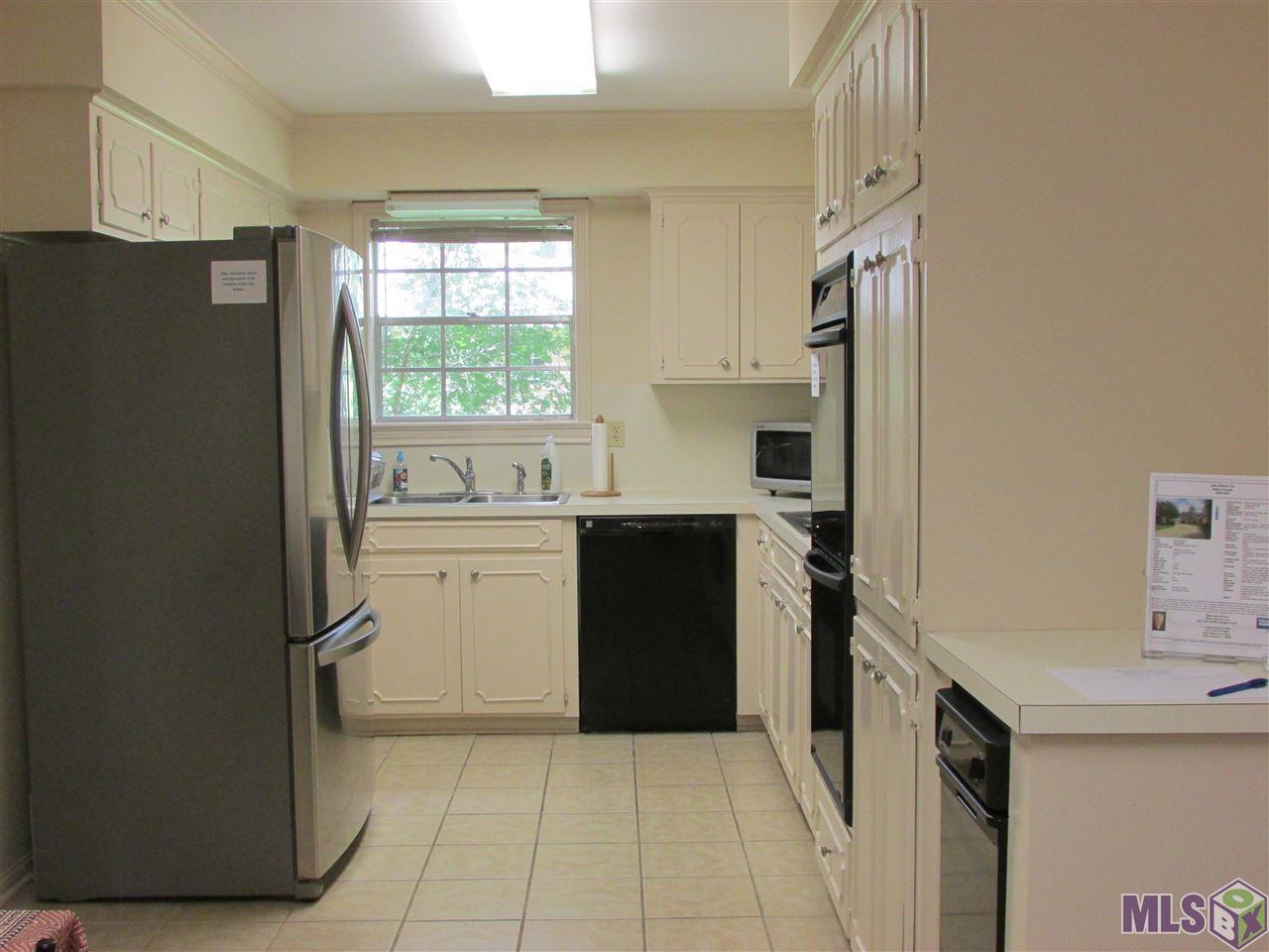 845 Diron Circle Baton Rouge, LA 70810 - Photo 9 of 17 Kitchen