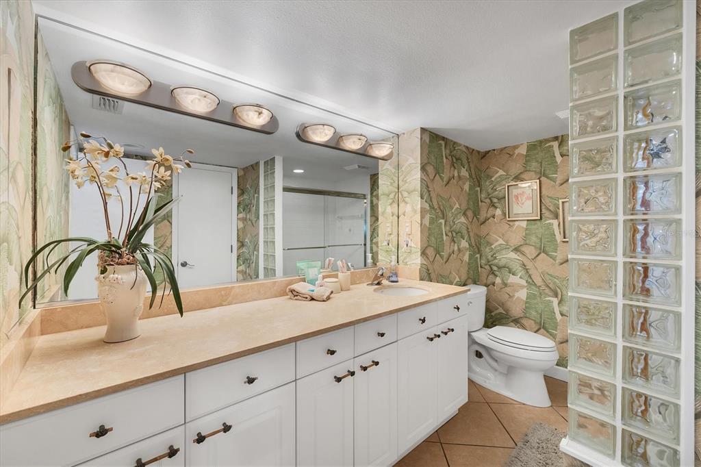 8750 Midnight Pass Road, Unit 302 Sarasota, FL 34242 - Photo 15 of 43