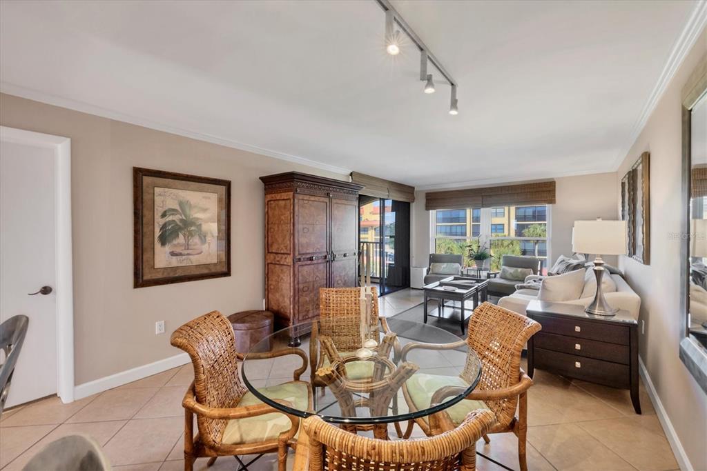 8750 Midnight Pass Road, Unit 302 Sarasota, FL 34242 - Photo 7 of 43