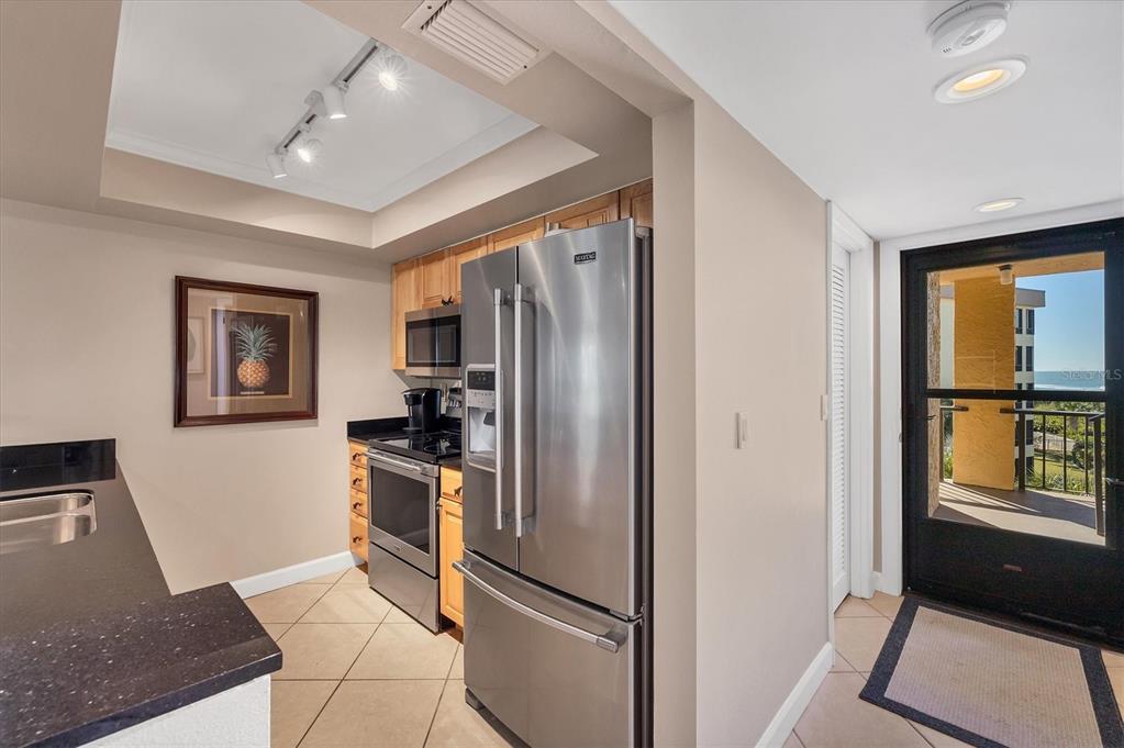 8750 Midnight Pass Road, Unit 302 Sarasota, FL 34242 - Photo 10 of 43