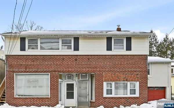 $2,750 | 210 River Road, New Milford, NJ 07646