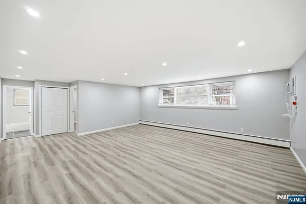 $2,750 | 210 River Road, New Milford, NJ 07646