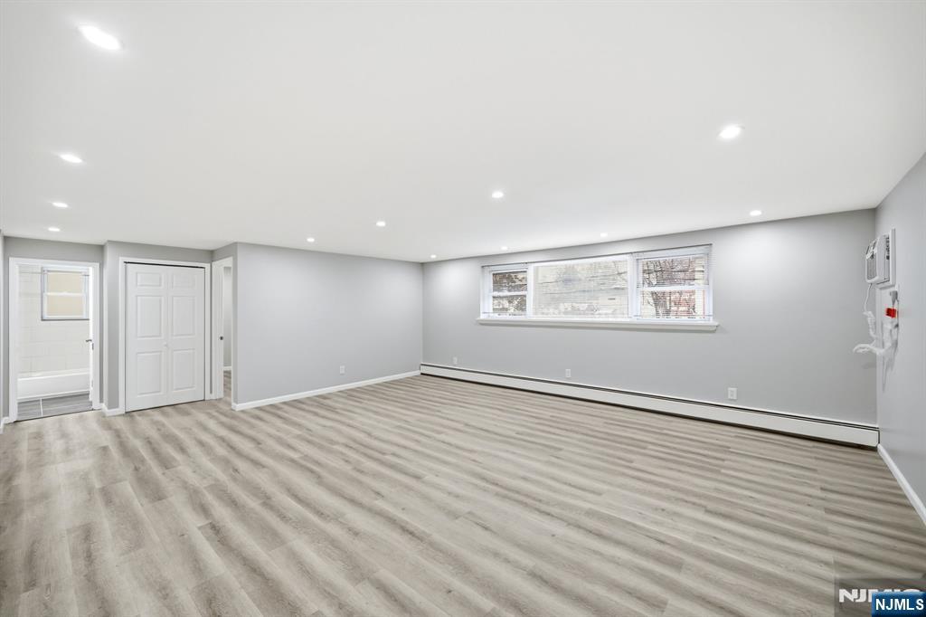 210 River Road New Milford, NJ 07646 - Photo 5 of 18