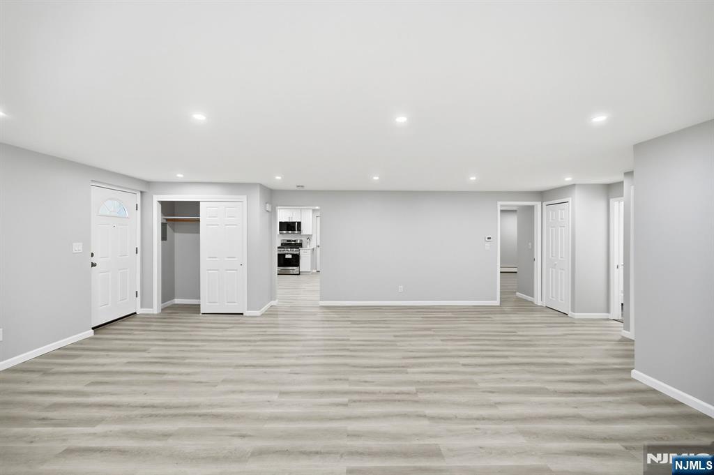 210 River Road New Milford, NJ 07646 - Photo 7 of 18