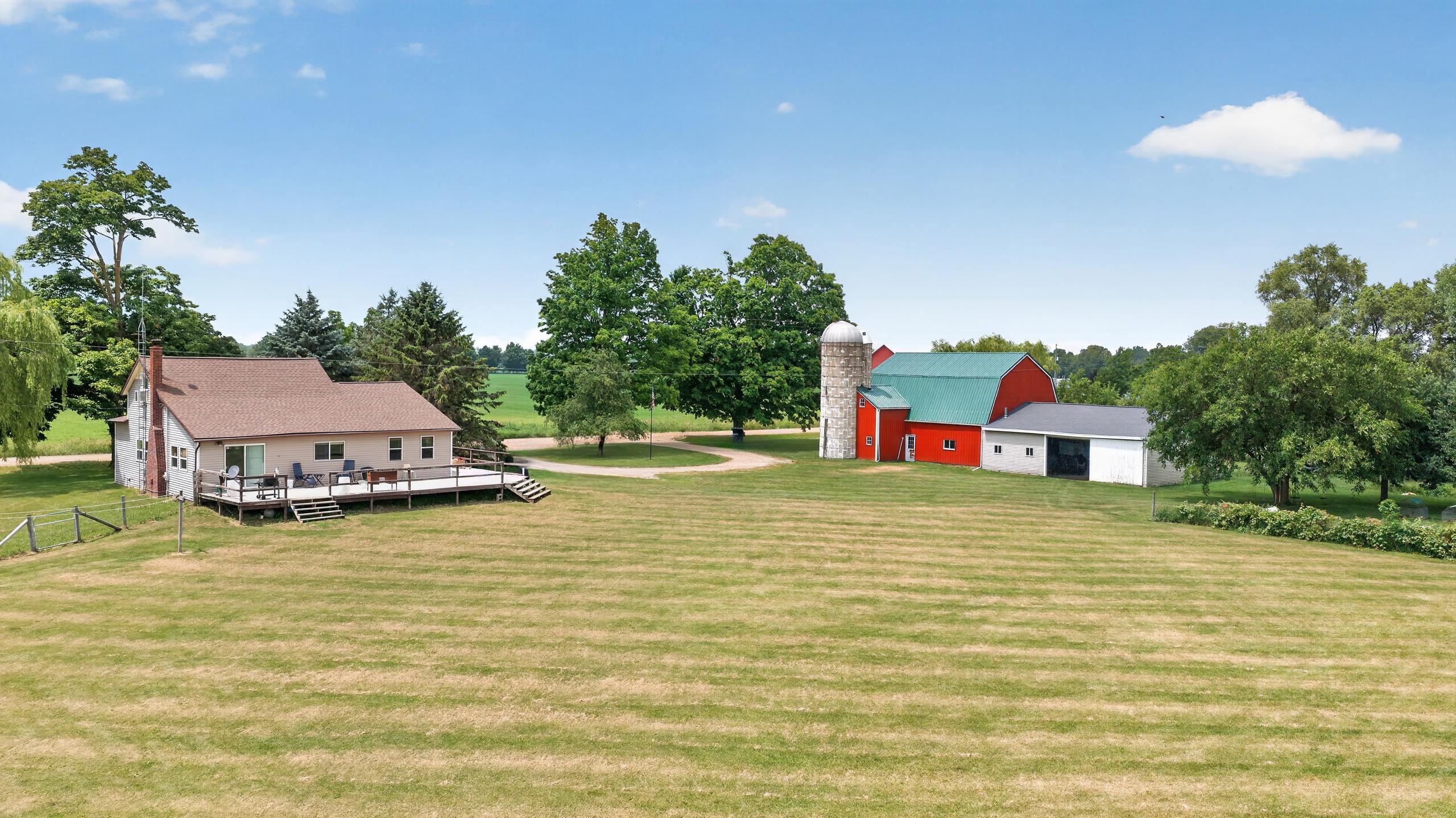 4395 South Grove Road St. Johns, MI 48879 - Photo 1 of 84