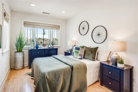 $1,549,000 | 1731 Stanford Avenue, Redondo Beach, CA 90278