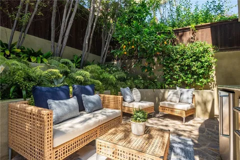 $1,549,000 | 1731 Stanford Avenue, Redondo Beach, CA 90278