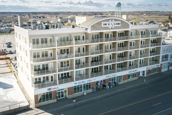 $649,900 | 275 Ocean Boulevard, Unit 303, Hampton, NH 03842
