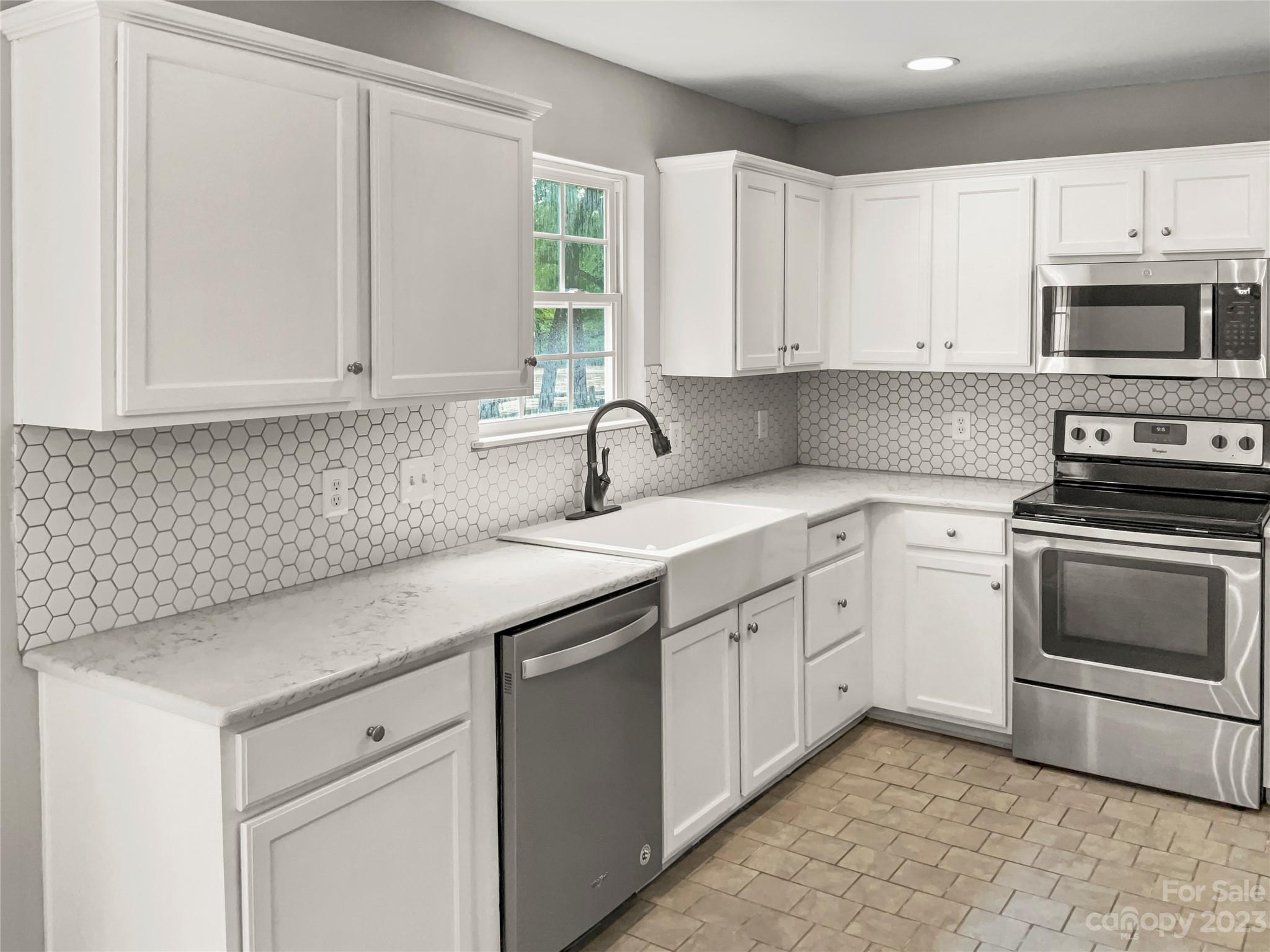 1108 Catawba Run Road Lowell, NC 28098 - Photo 11 of 23 Gallery Image 11