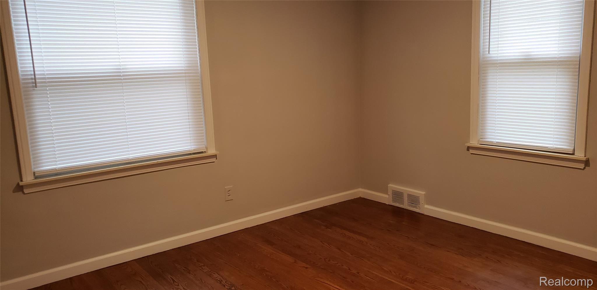 14312 Stephens Road Warren, MI 48089 - Photo 26 of 35 2019-11-10 14.54