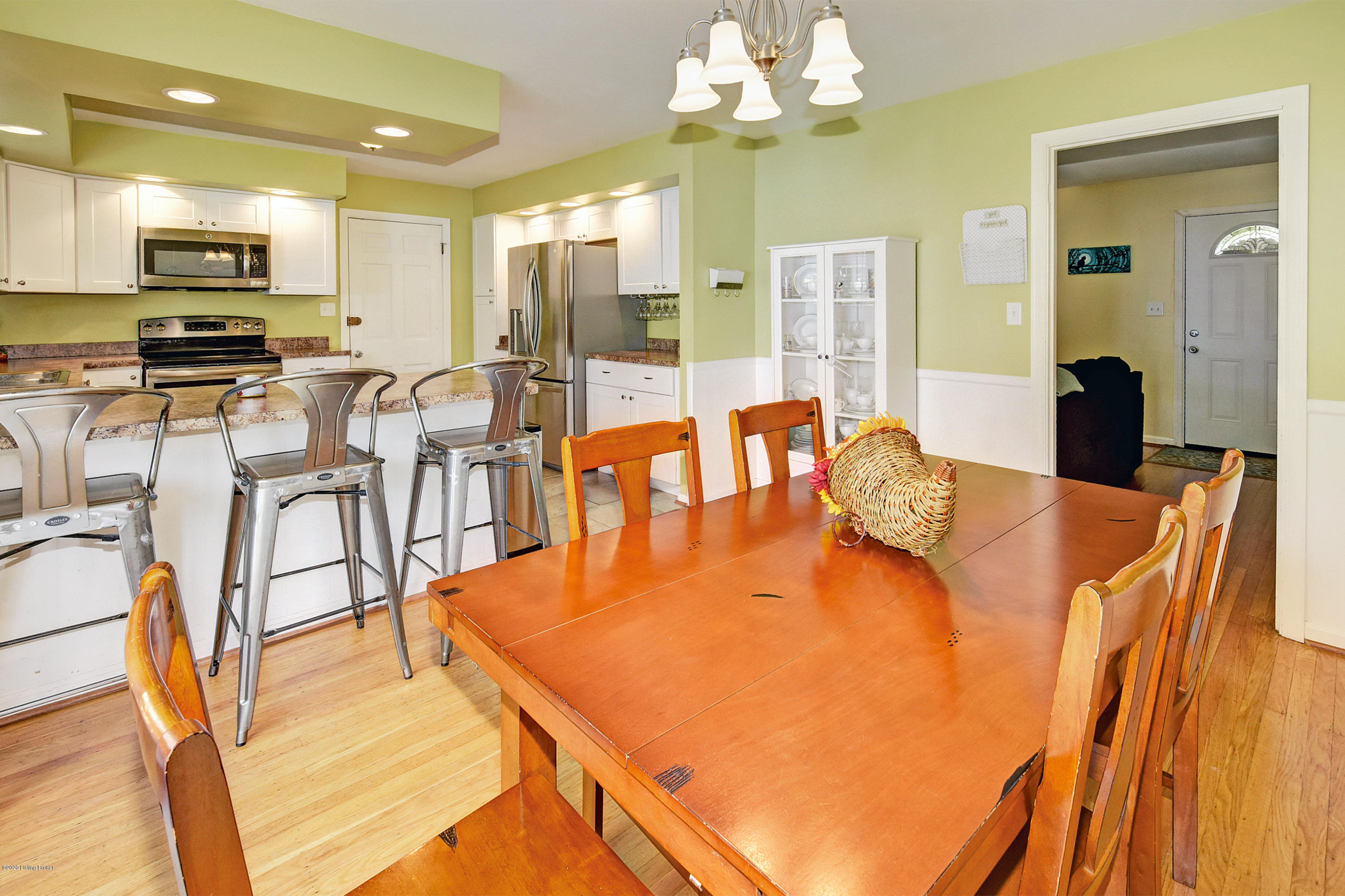 2106 Janlyn Road Louisville, KY 40299 - Photo 12 of 32 Dining Area