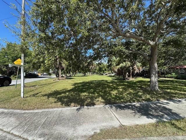380 Hancock Street Dunedin, FL 34698 - Photo 2 of 4
