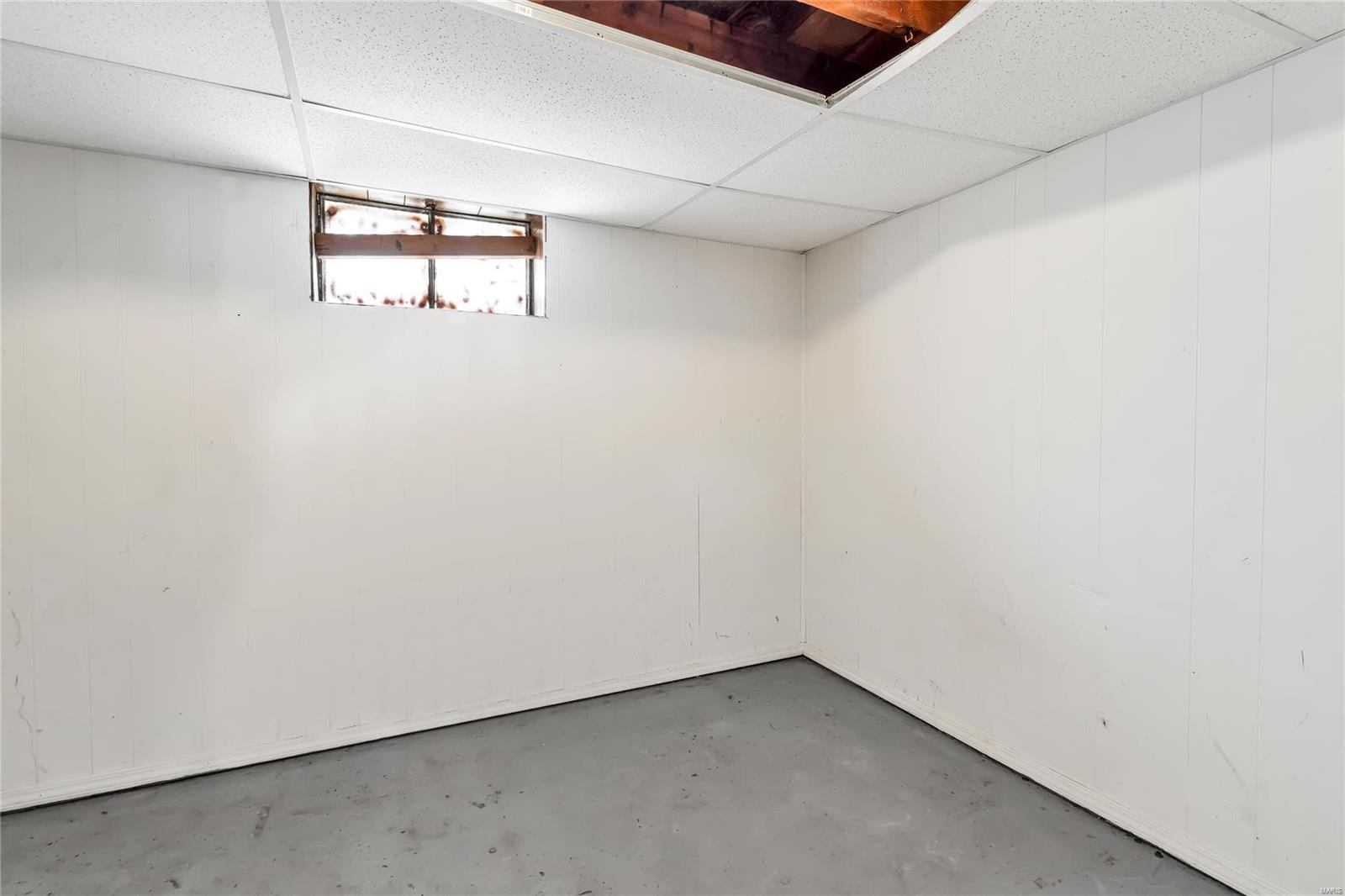 6001 Napier Drive St. Louis, MO 63134 - Photo 9 of 12