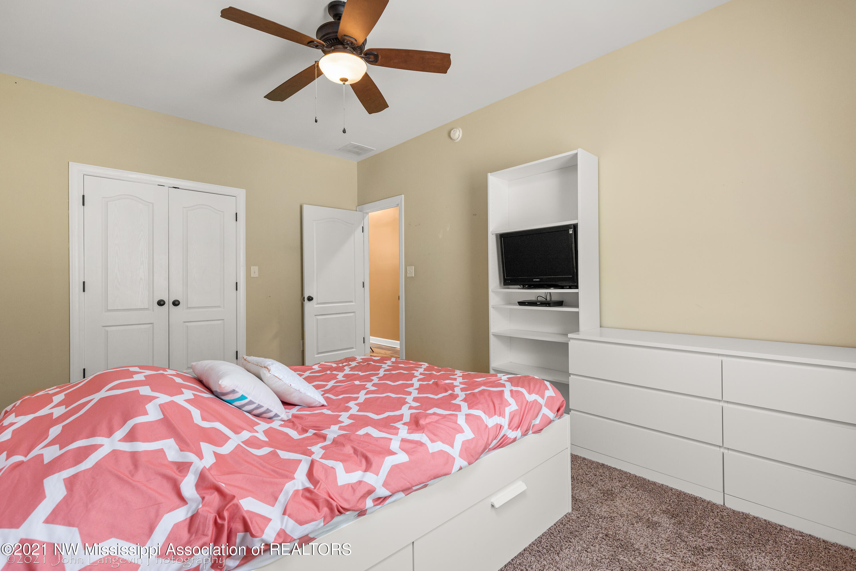 3901 Bolin Road Hernando, MS 38632 - Photo 24 of 30 3901 Bolin Rd-Interior-18