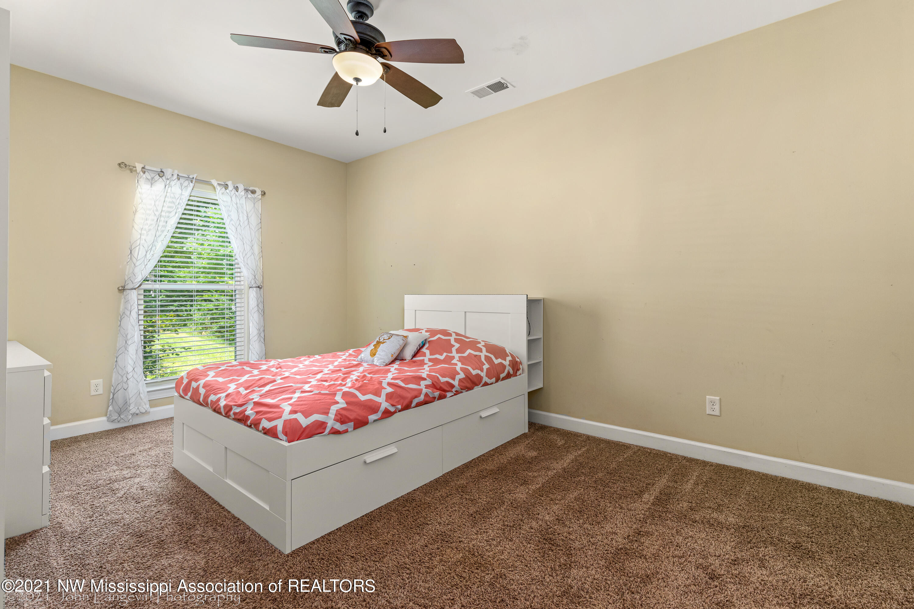 3901 Bolin Road Hernando, MS 38632 - Photo 25 of 30 3901 Bolin Rd-Interior-17