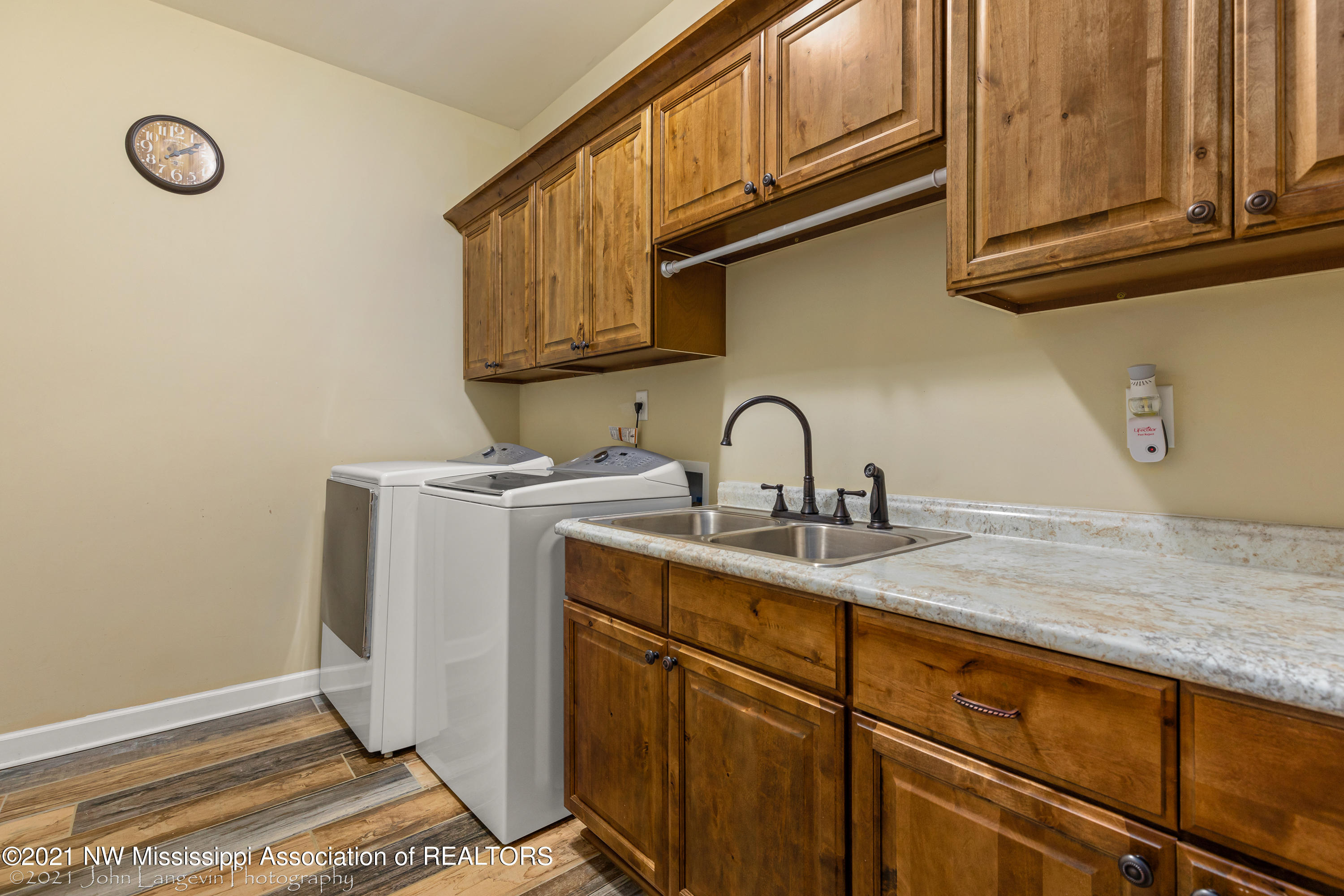 3901 Bolin Road Hernando, MS 38632 - Photo 26 of 30 3901 Bolin Rd-Interior-22