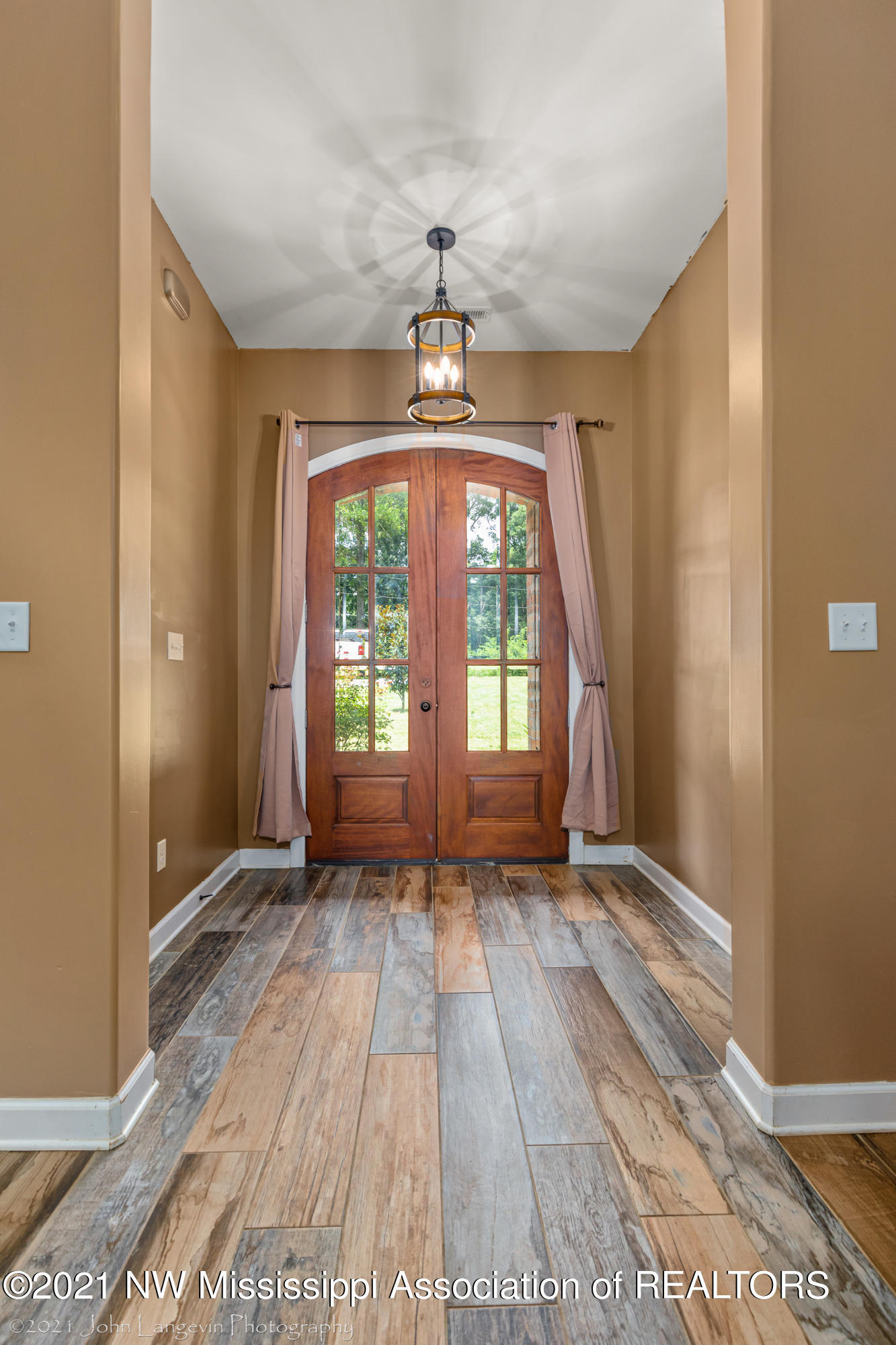 3901 Bolin Road Hernando, MS 38632 - Photo 5 of 30 3901 Bolin Rd-Interior-1