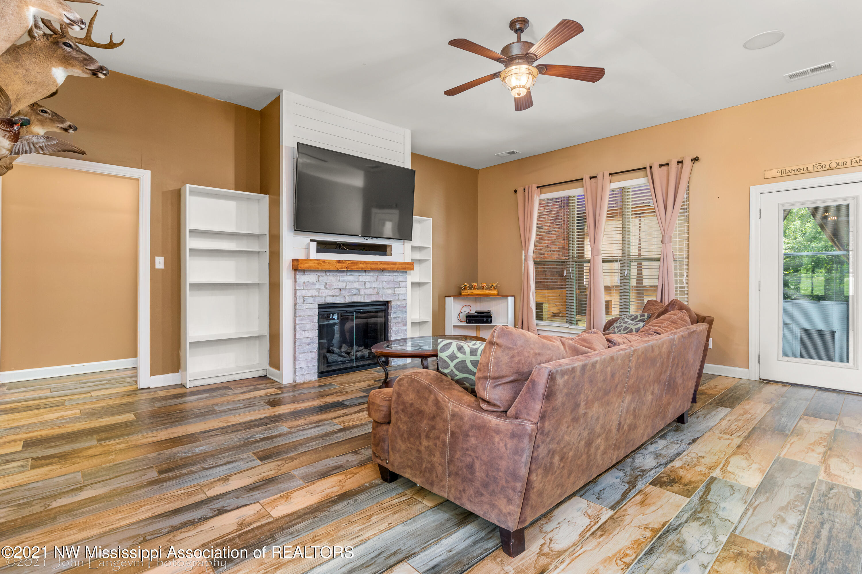 3901 Bolin Road Hernando, MS 38632 - Photo 6 of 30 3901 Bolin Rd-Interior-2