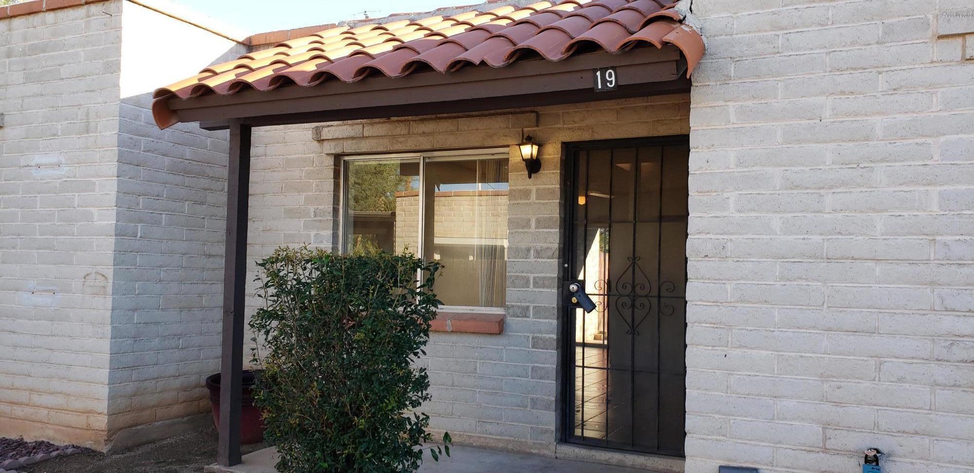211 West Roger Road, Unit 19 Tucson, AZ 85705 - Photo 1 of 13
