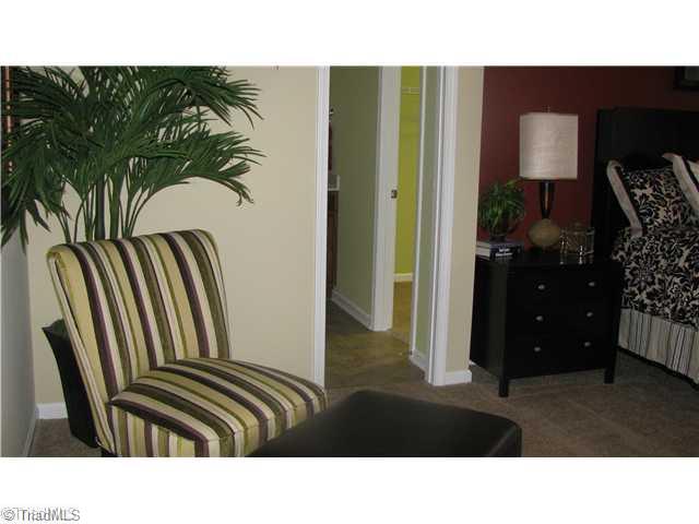 3317 Grandview Club Road Pfafftown, NC 27040 - Photo 15 of 16 Master Bedroom. Seating Area