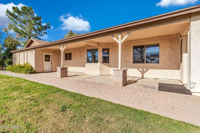 $850,000 | 15834 East Ocotillo Road, Gilbert, AZ 85298