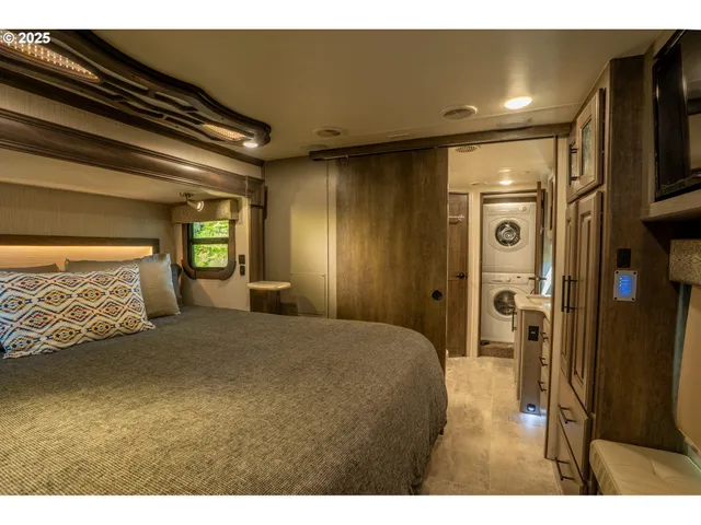 $1,350,000 | 46836 McKenzie Highway, Vida, OR 97488