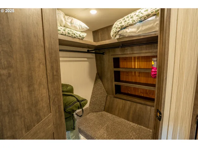 $1,350,000 | 46836 McKenzie Highway, Vida, OR 97488