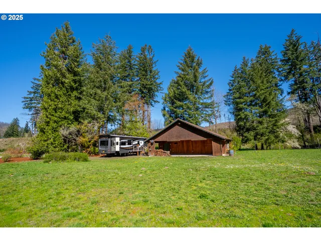 $1,350,000 | 46836 McKenzie Highway, Vida, OR 97488