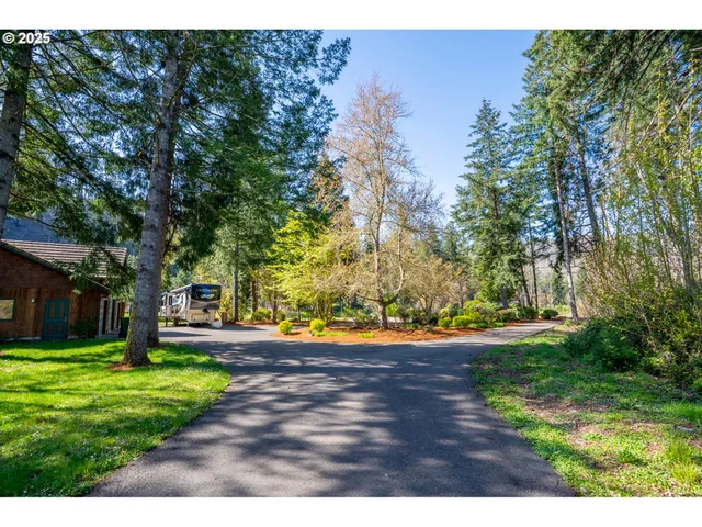 $1,350,000 | 46836 McKenzie Highway, Vida, OR 97488