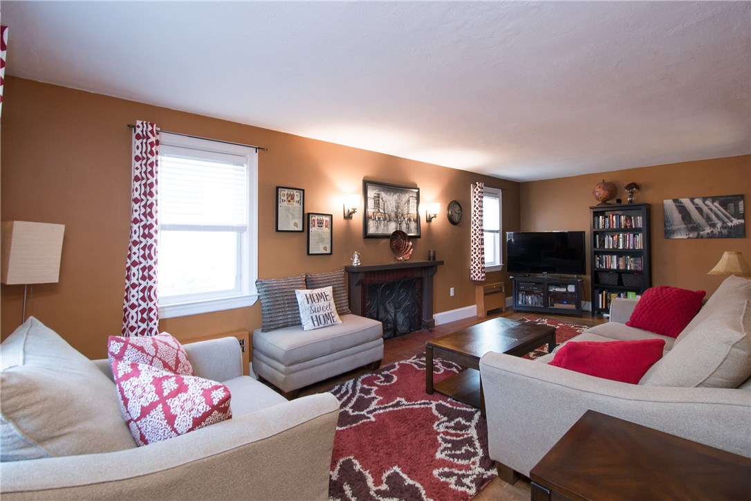 559 Power Road Pawtucket, RI 02860 - Photo 2 of 18 Gallery Image 2
