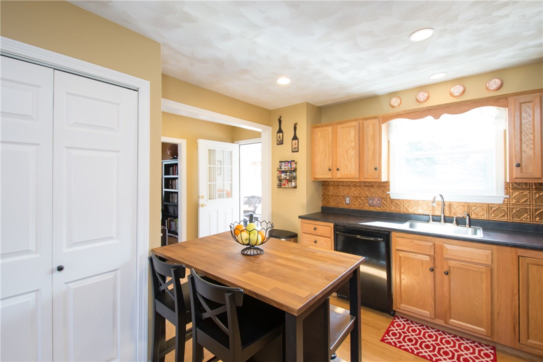 559 Power Road Pawtucket, RI 02860 - Photo 5 of 18 Gallery Image 5