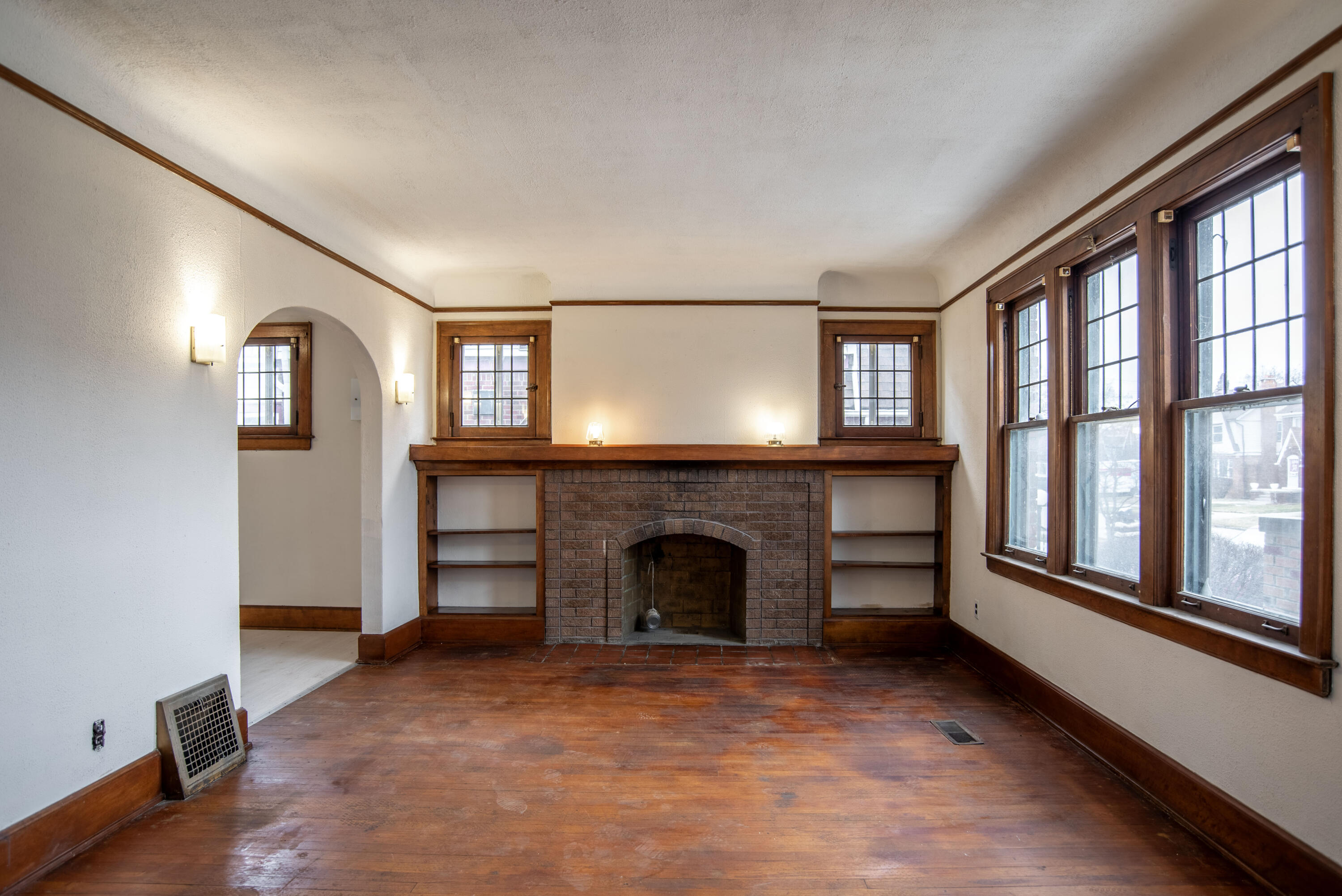 5767 Balfour Road Detroit, MI 48224 - Photo 4 of 39 DSC_7261-HDR
