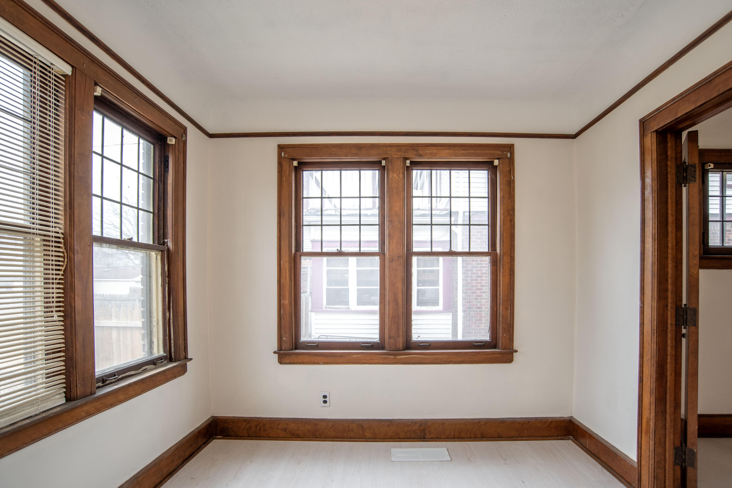 5767 Balfour Road Detroit, MI 48224 - Photo 10 of 39 DSC_7285-HDR