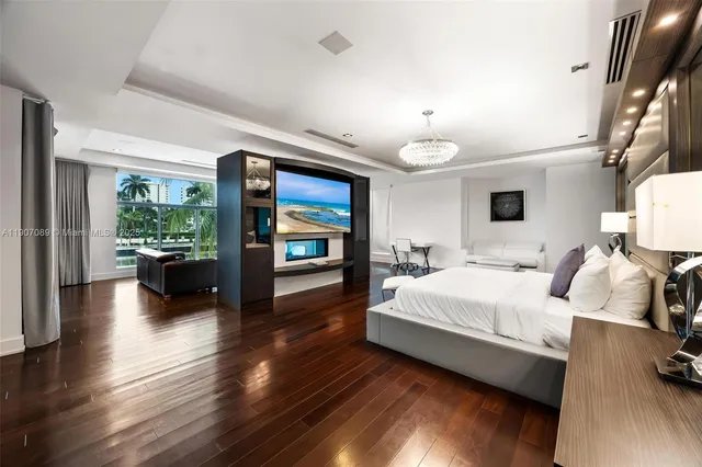 $60,000 | 300 Royal Plaza Drive, Fort Lauderdale, FL 33301