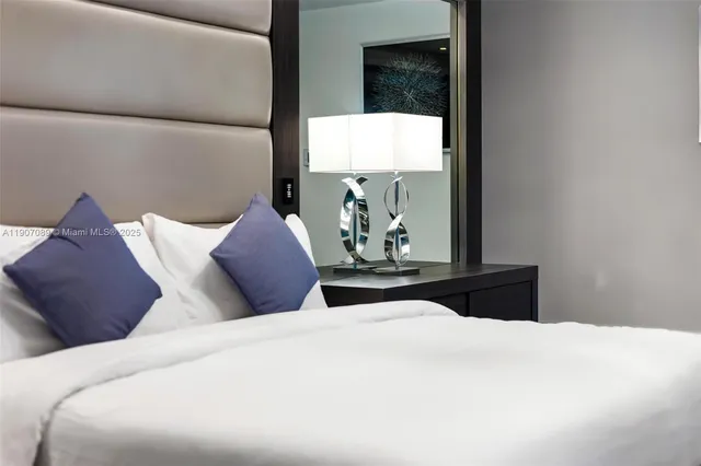 $60,000 | 300 Royal Plaza Drive, Fort Lauderdale, FL 33301