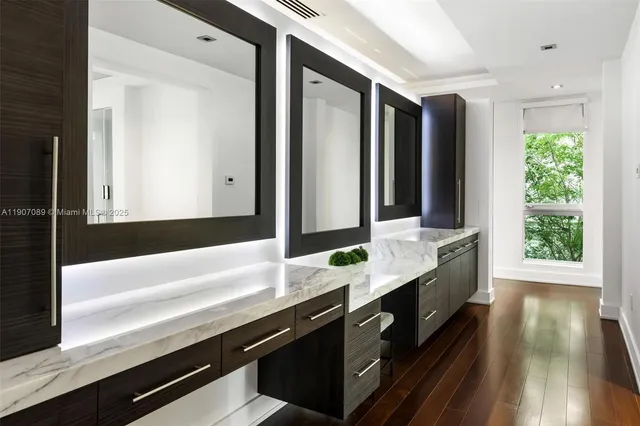 $60,000 | 300 Royal Plaza Drive, Fort Lauderdale, FL 33301